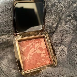 Hourglass cosmetics ambient lighting blush